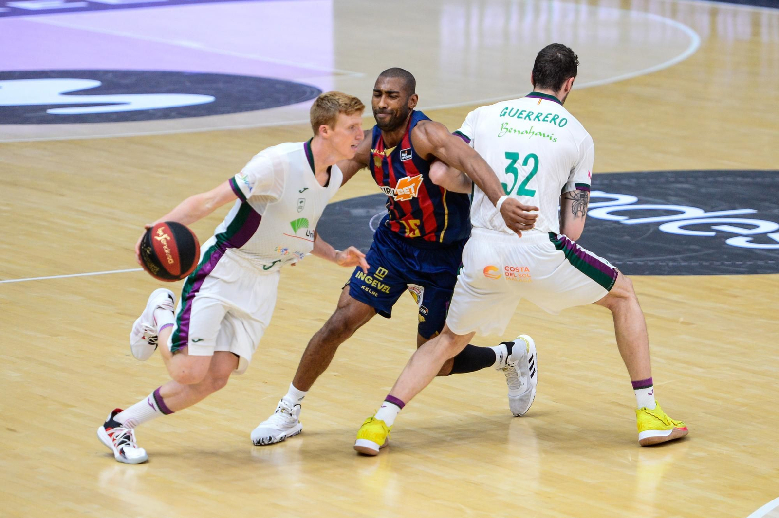 El Baskonia-Unicaja, en fotos