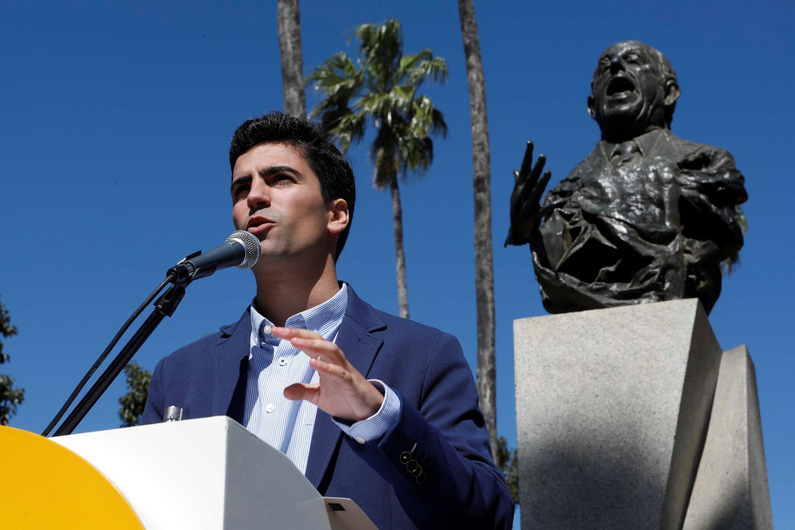 Luis Ybarra, director de la Bienal, durante la presentación de la programación.