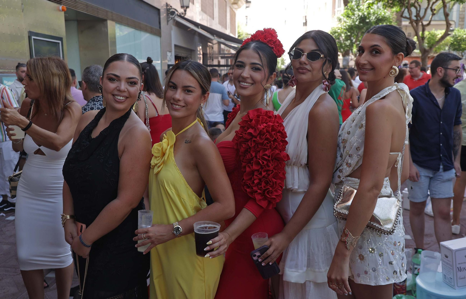 Búscate en las fotos del Domingo Rociero de la Feria de La Línea 2025 Búscate en las fotos del Domingo Rociero de la Feria de La Línea 2025