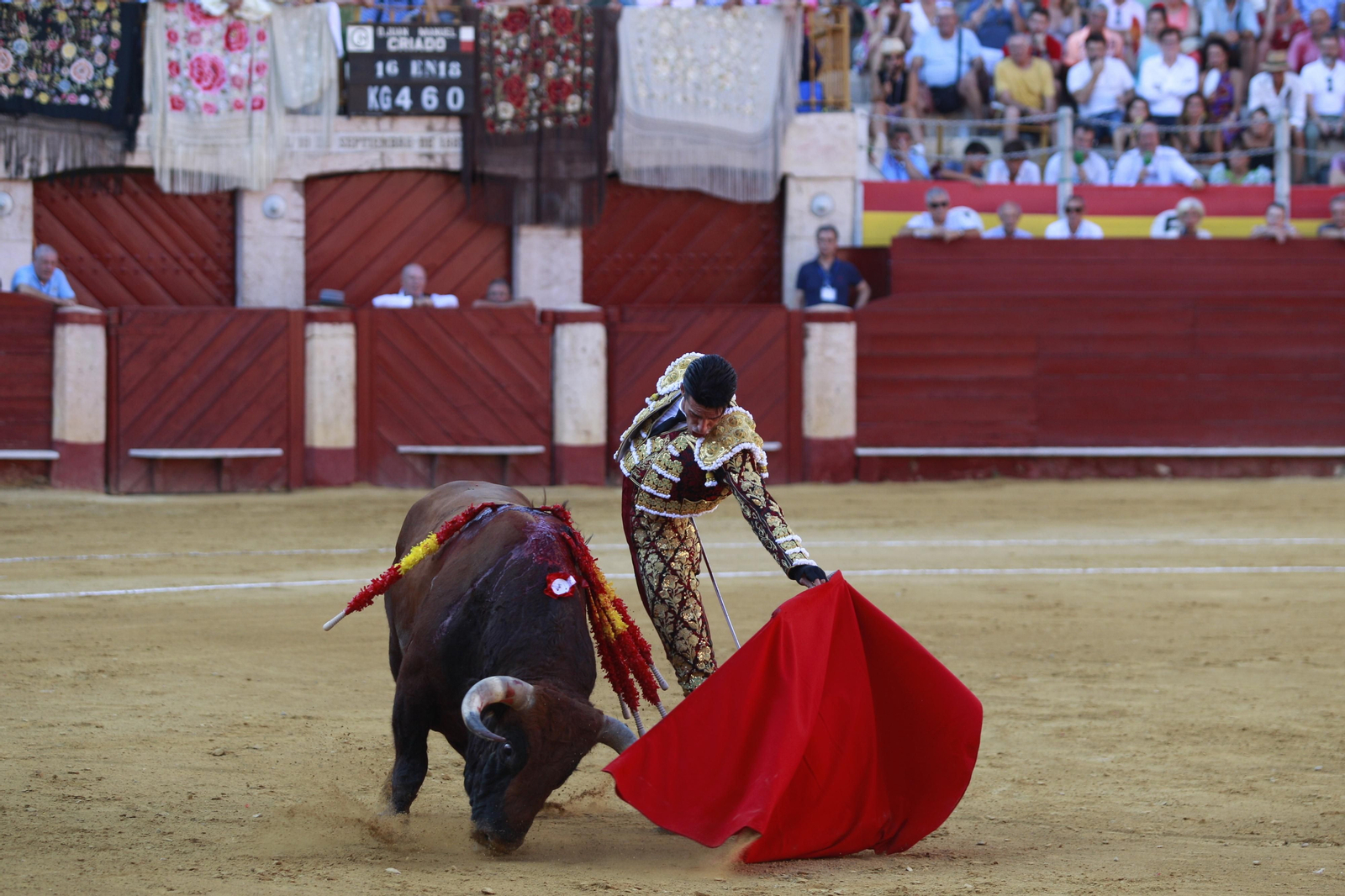 Triunfo del diestro Emilio de Justo en la Corrida de Toros de la Feria de Almería 2023