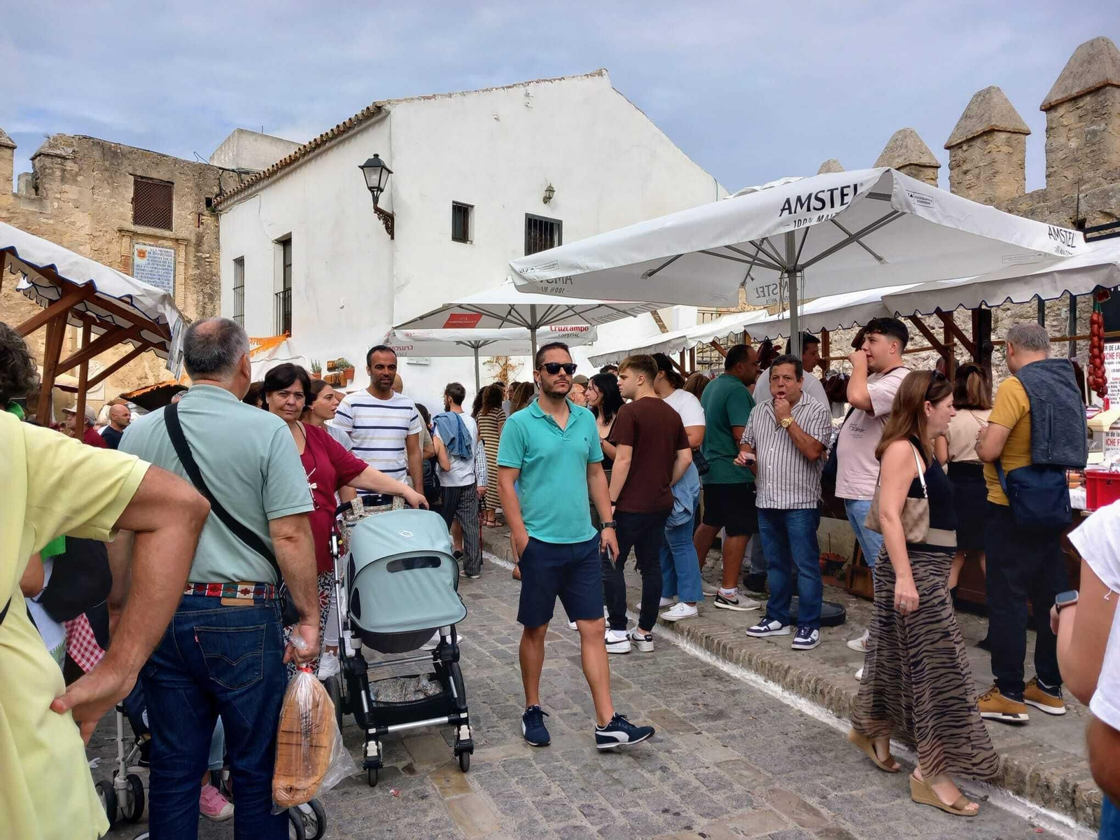 Las imágenes del Día de Lomo en manteca en Vejer: un sabroso plan en uno de los pueblos bonitos de Cádiz
