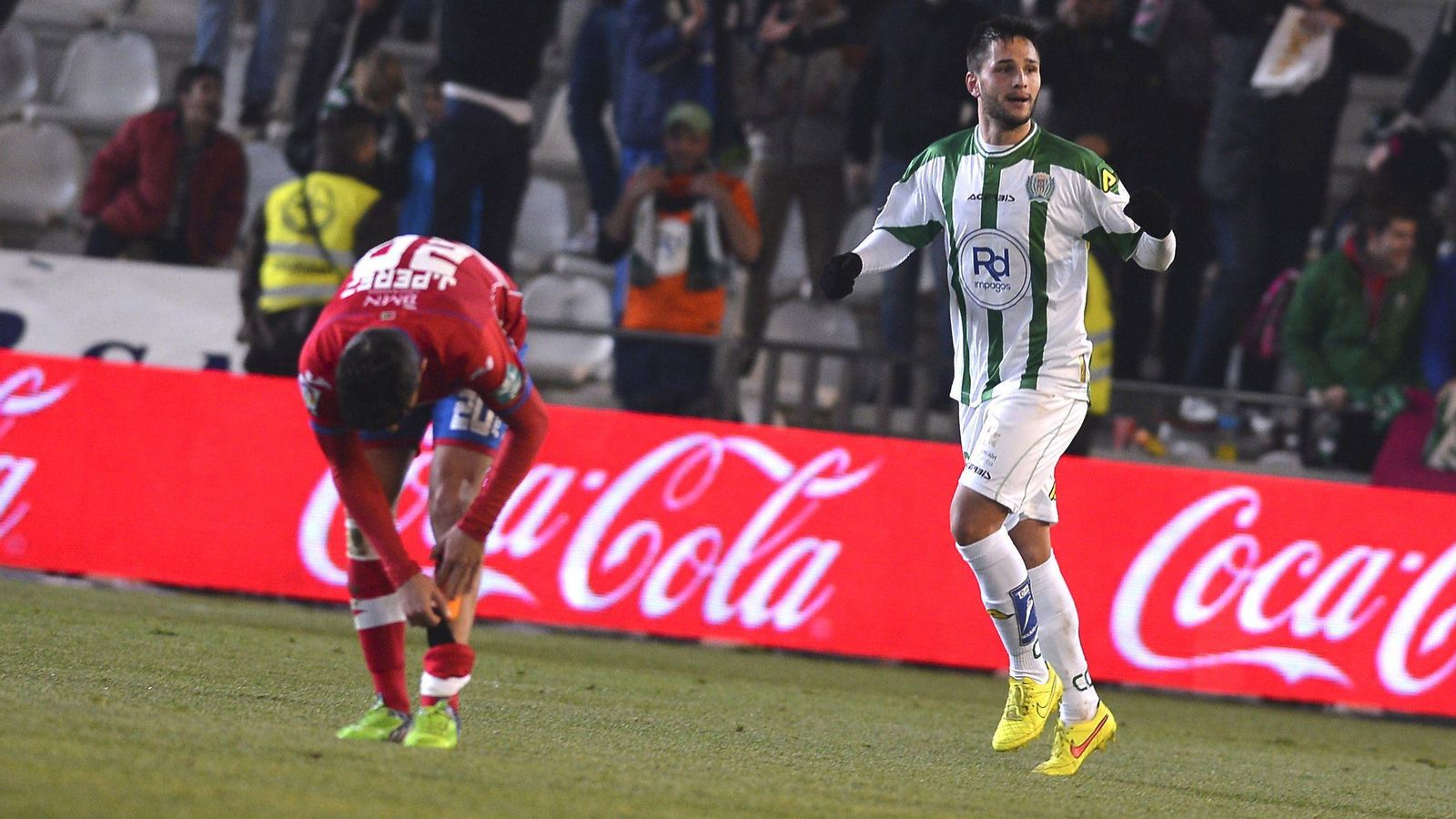 Florin Andone celebra su gol al Granada para arrancar el 2015. Florin Andone celebra su gol al Granada para arrancar el 2015.