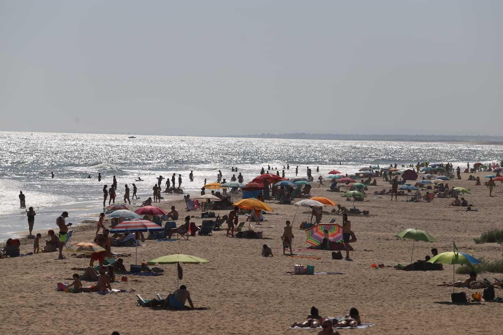 Imagen de la playa en Punta Umbría durante el día de ayer.