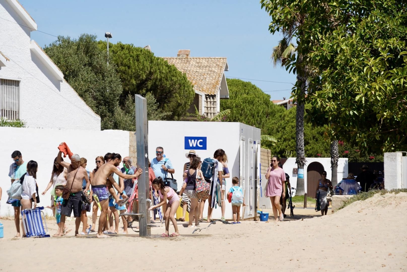 La mañana del sábado en la nueva playa de El Portil