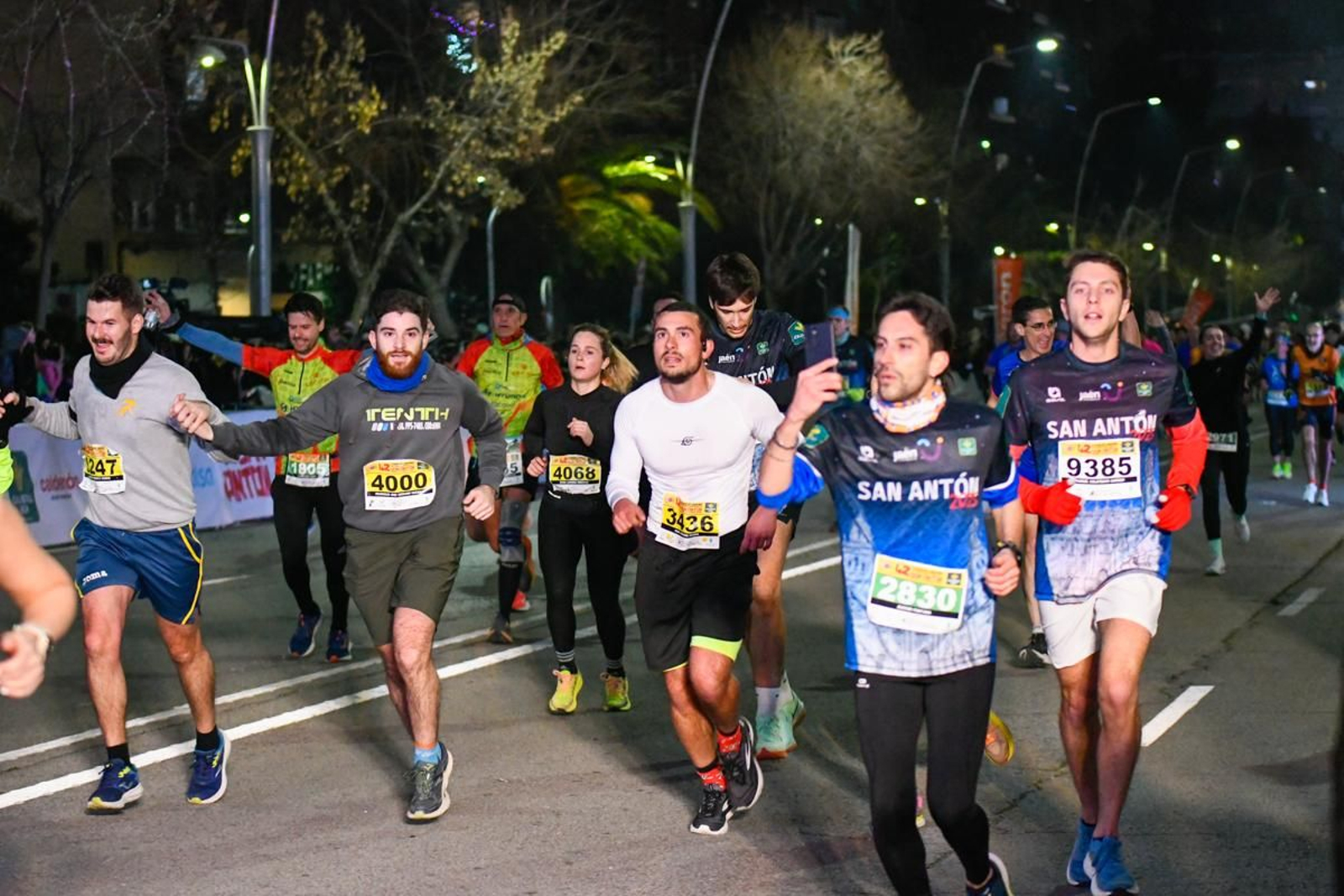 En imágenes: búscate en tu llegada a meta de la Carrera de San Antón 2025 (5)