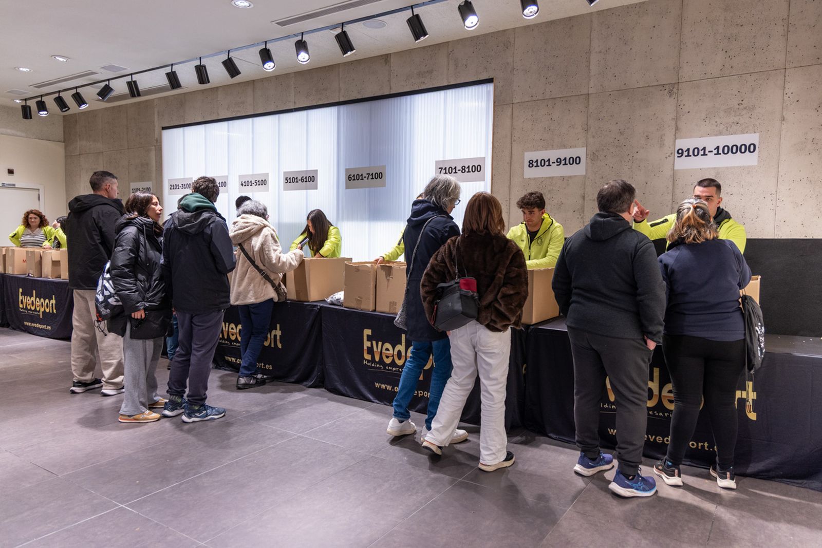 El pistoletazo de salida de la recogida de dorsales de la Carrera de San Antón 2026