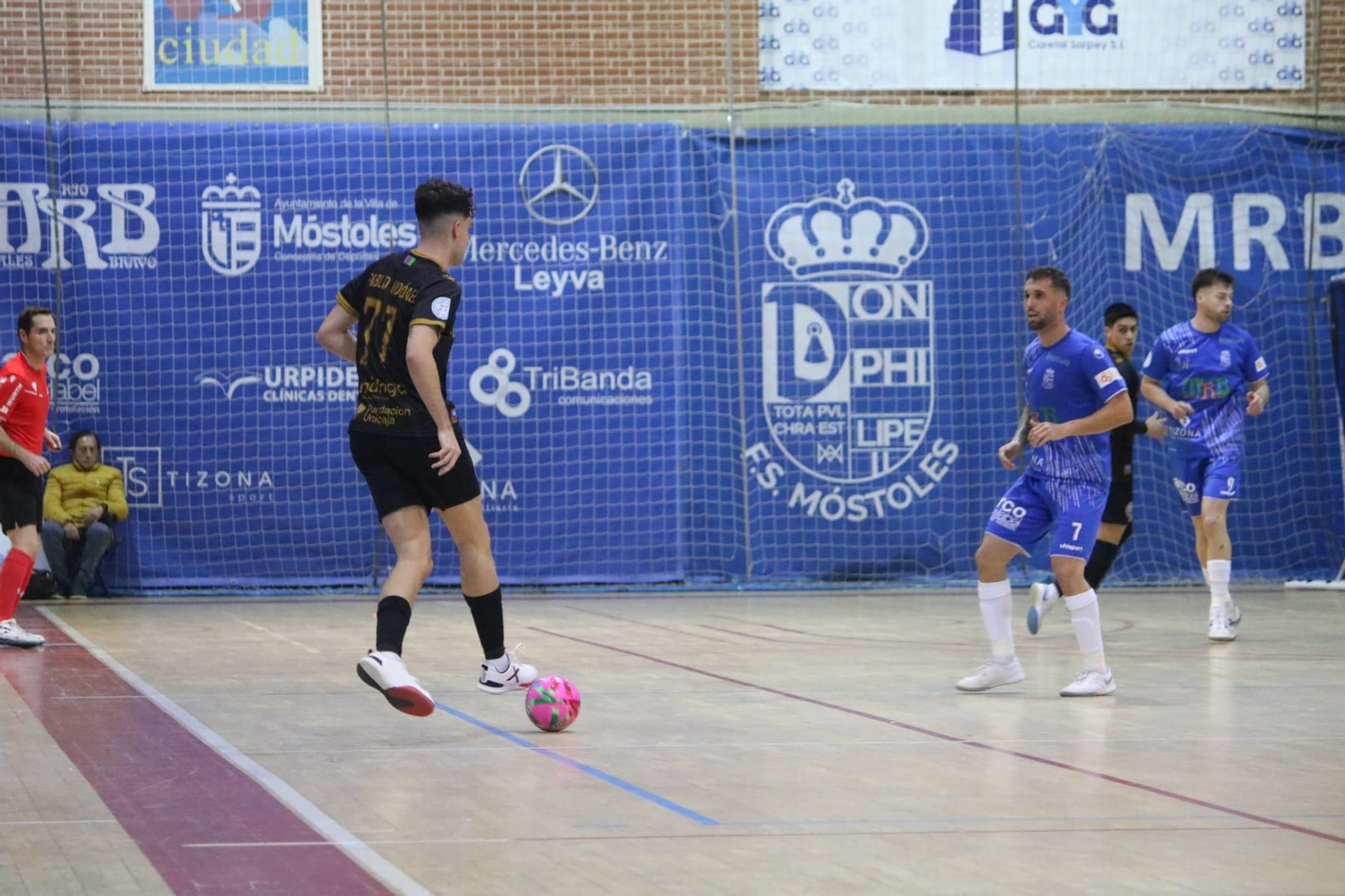 Al Heredia 21 se le escapan los puntos en Móstoles (2-1)