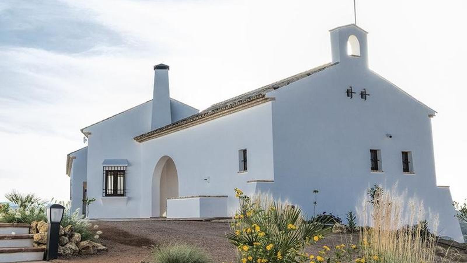 El complejo turístico está compuesto por ocho apartamentos con todas las comodidades