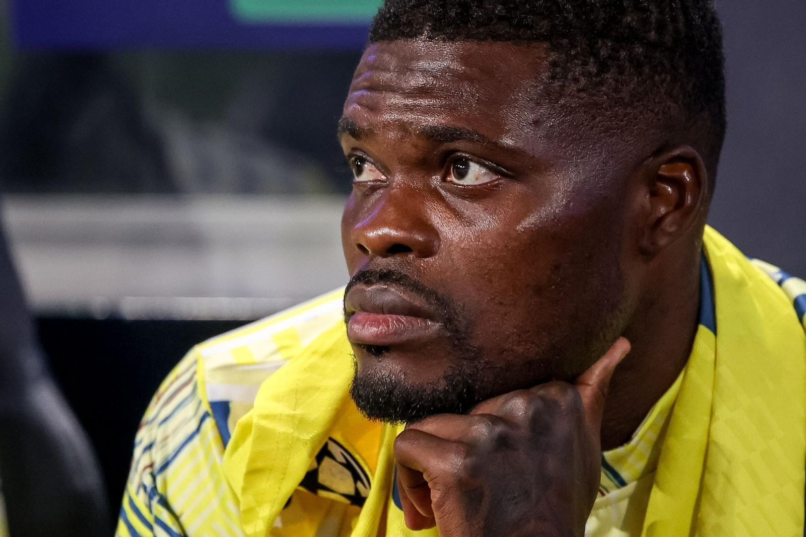 Thomas Partey, en el banquillo del Villarreal en el partido de Champions frente al Tottenham.