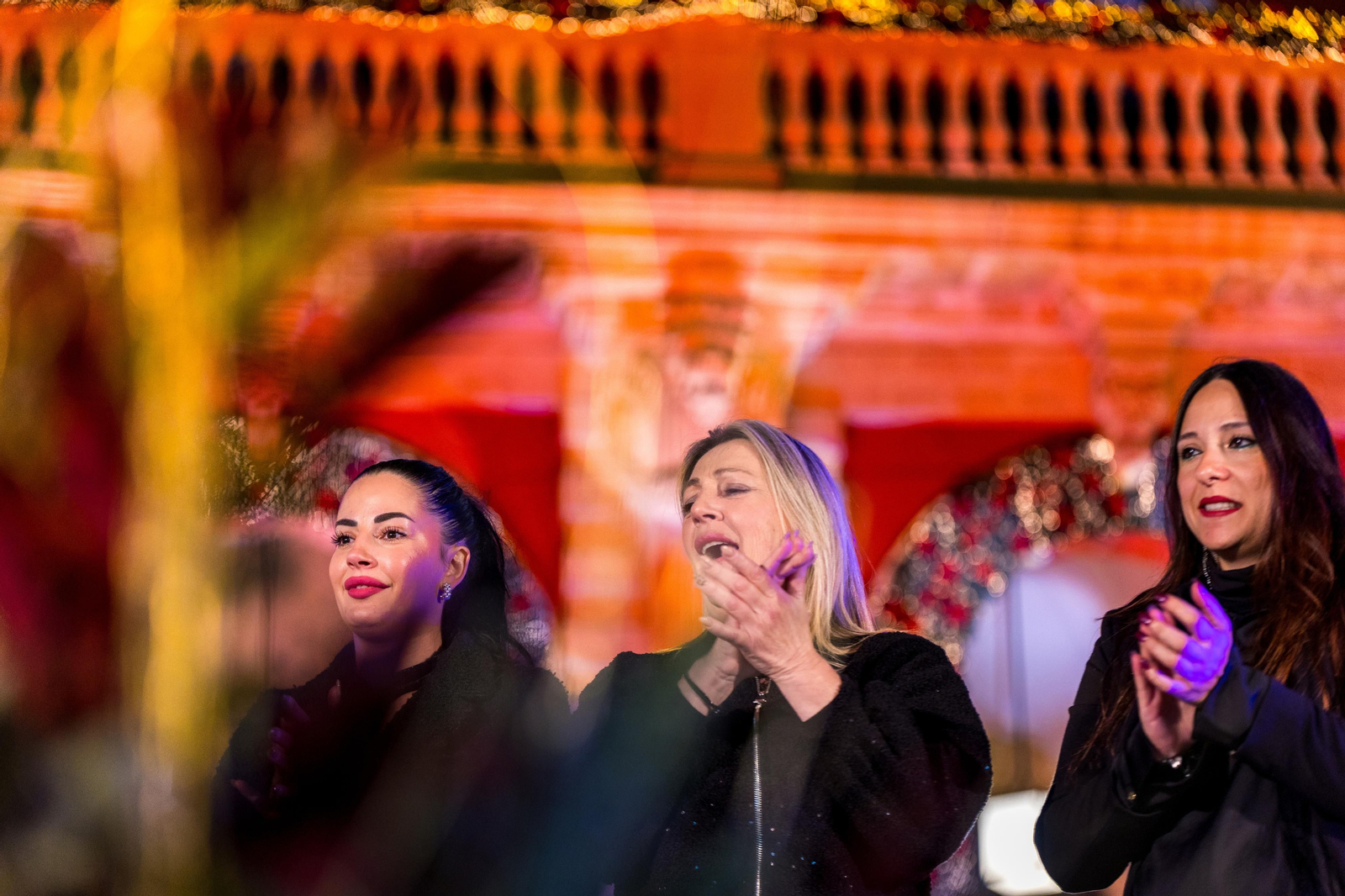 Imágenes de la final del Concurso de Coros de Campanilleros de la peña Chato en San Fernando.