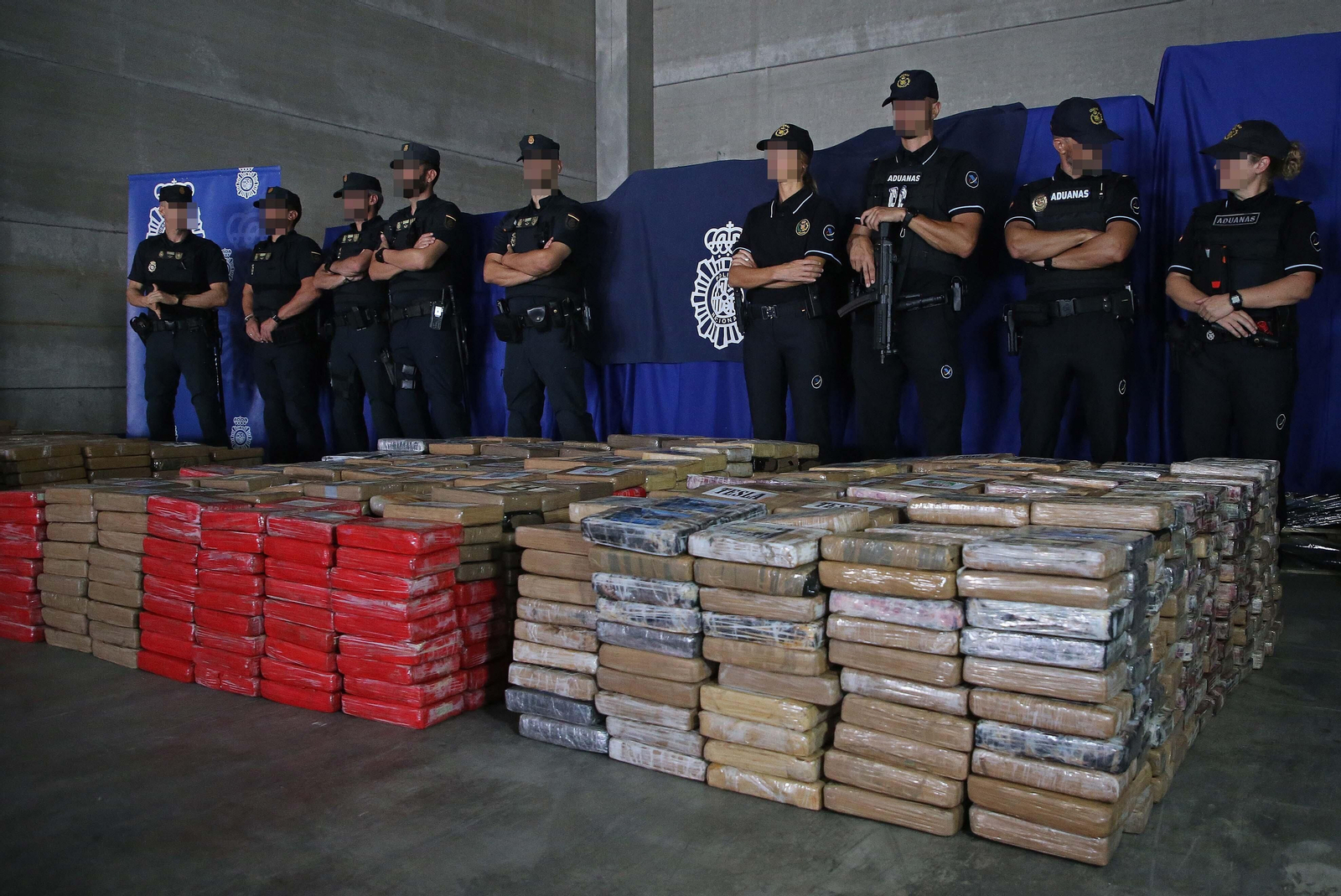 Fotos del mayor alijo de cocaína de la historia de España intervenido en Algeciras