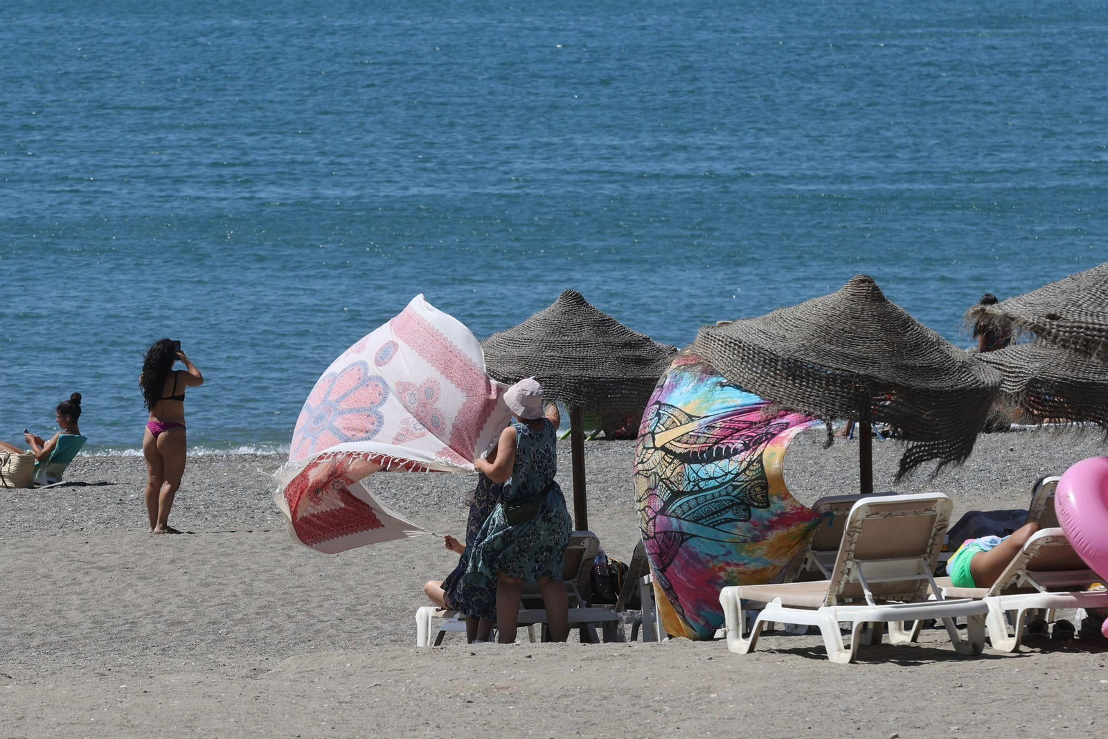 Las fotos del día de fuertes vientos en las playas de Málaga