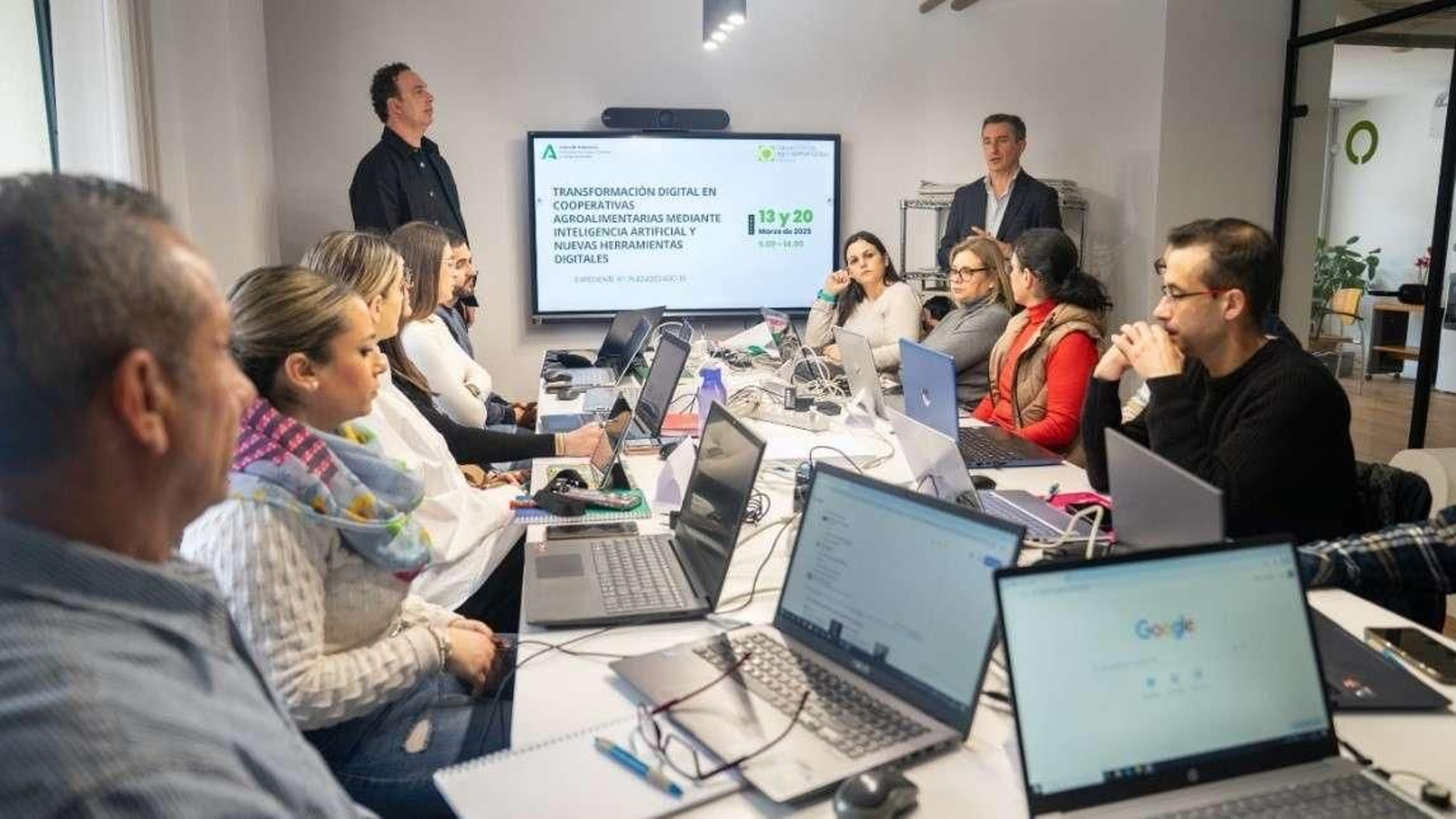 'Transformación digital en cooperativas agroalimentarias mediante Inteligencia Artificial y Nuevas Herramientas Digitales'