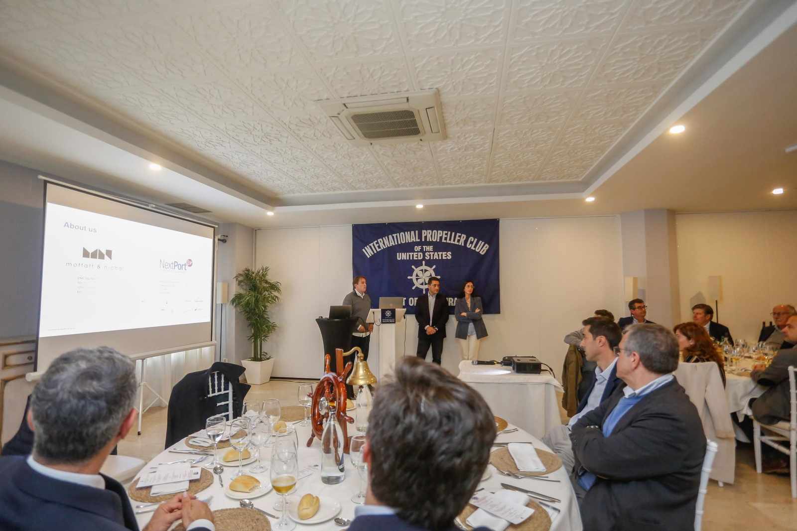Las fotos del almuerzo coloquio del Propeller Club de Algeciras con Óscar Pernía