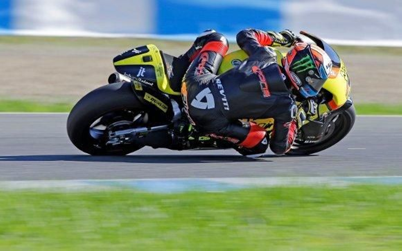 Nuevos ensayos privados, ahora con 44 pilotos en liza