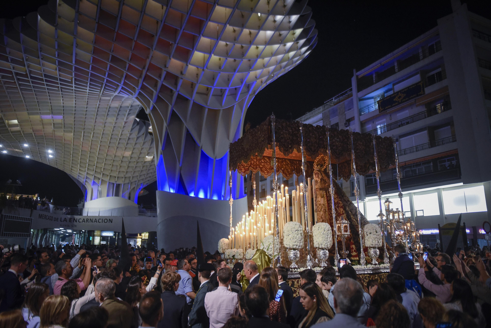 La Hermandad de Cristo de Burgos, en imágenes