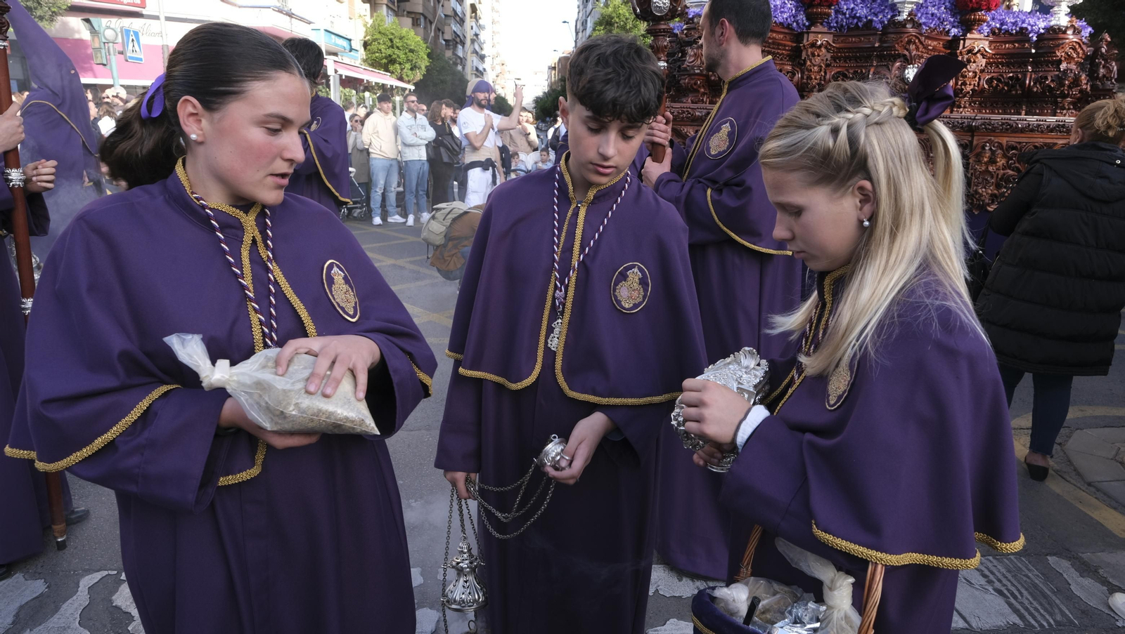 La procesión de Pasión en Almería, en imágenes