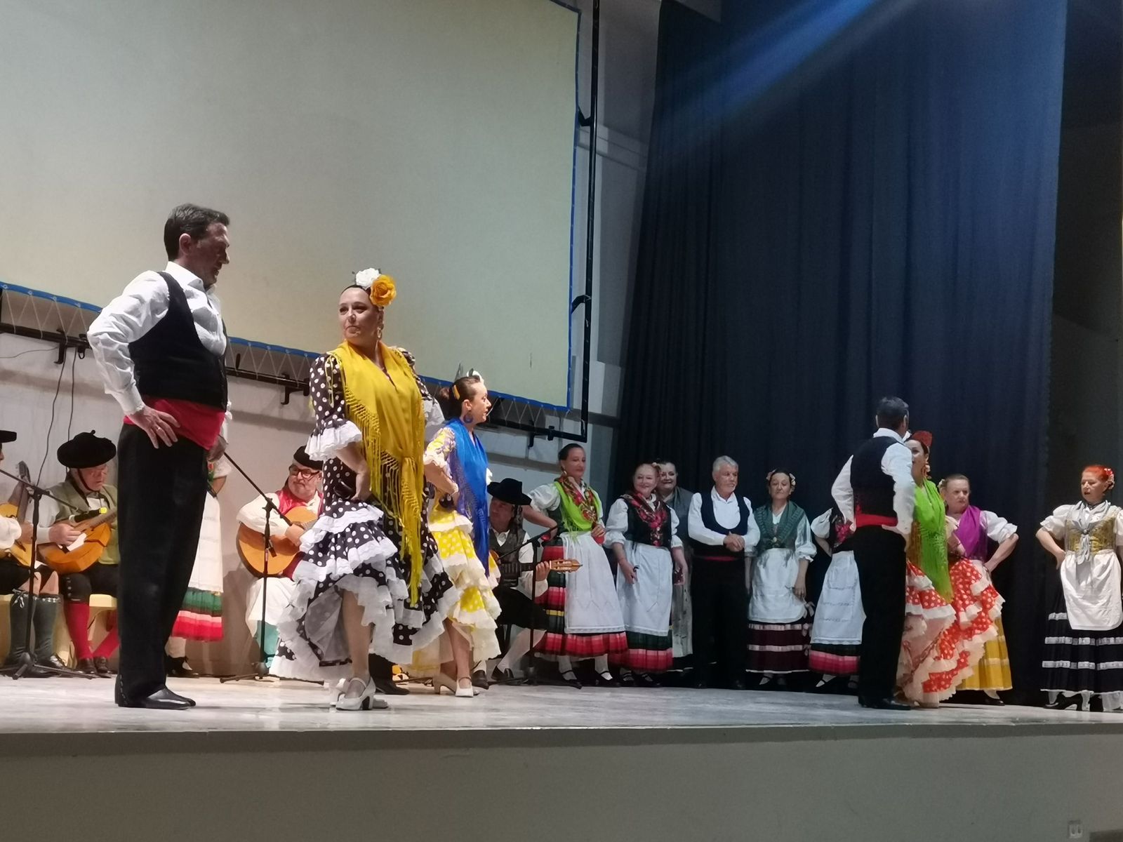 Fandanguillos, soleares y parrales animan a los reos de ‘El Acebuche’