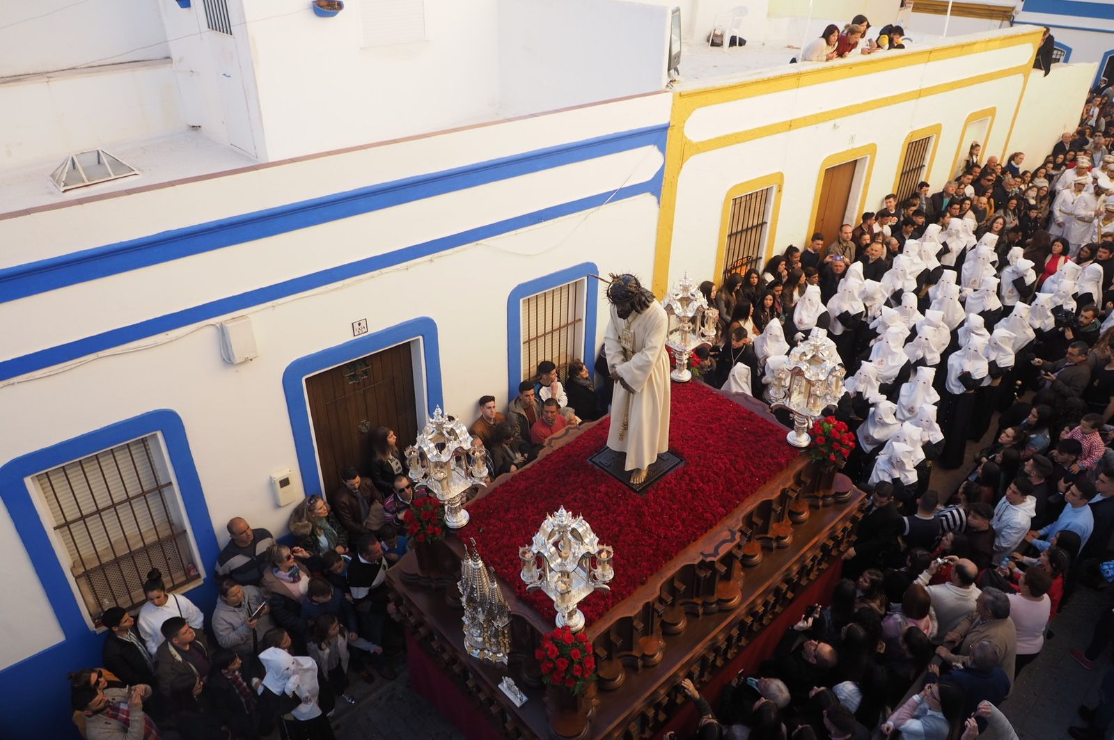 La imagen del Señor Cautivo es el primer paso de la cofradía de Lunes Santo.