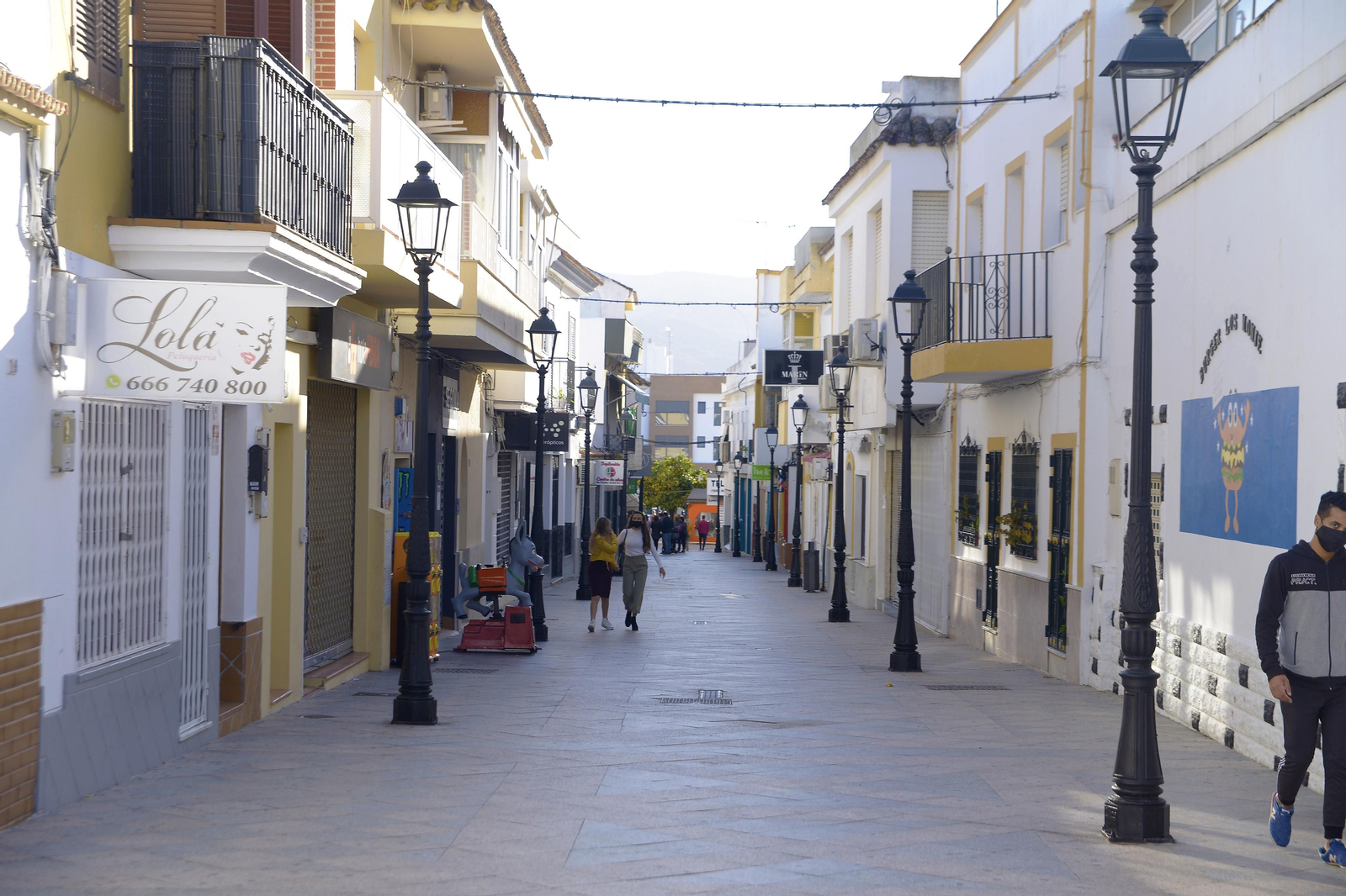 Fotos de ambiente en las calles y plazas de Los Barrios