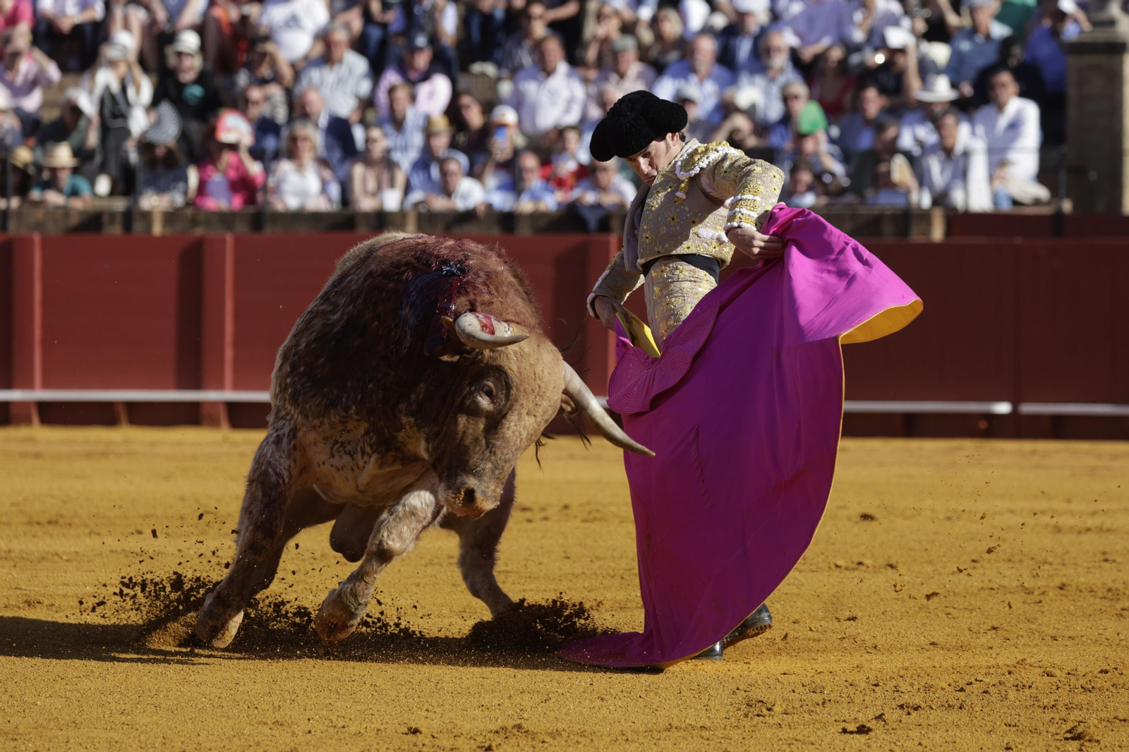 Las imágenes de la tercera de abono en la Maestranza de Sevilla