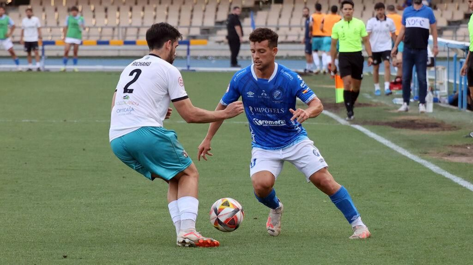 David León confía en pasar la eliminatoria en Chapín con el apoyo de la afición.