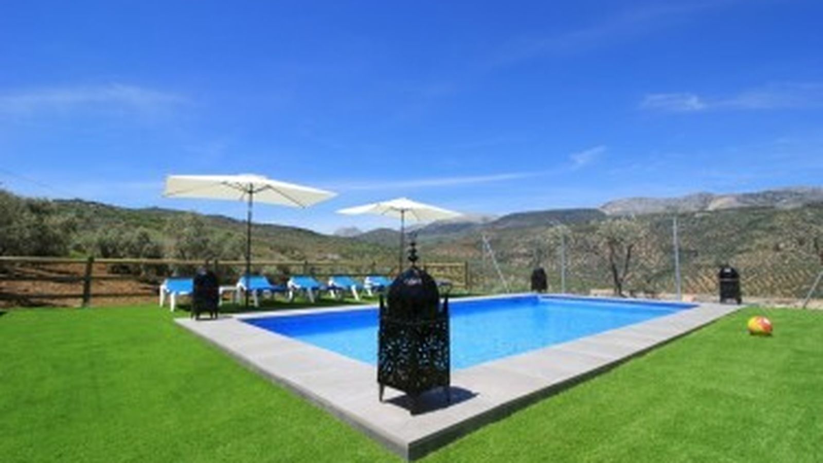 La casa rural Las Cabezuelas se puede disfrutar todo el año.