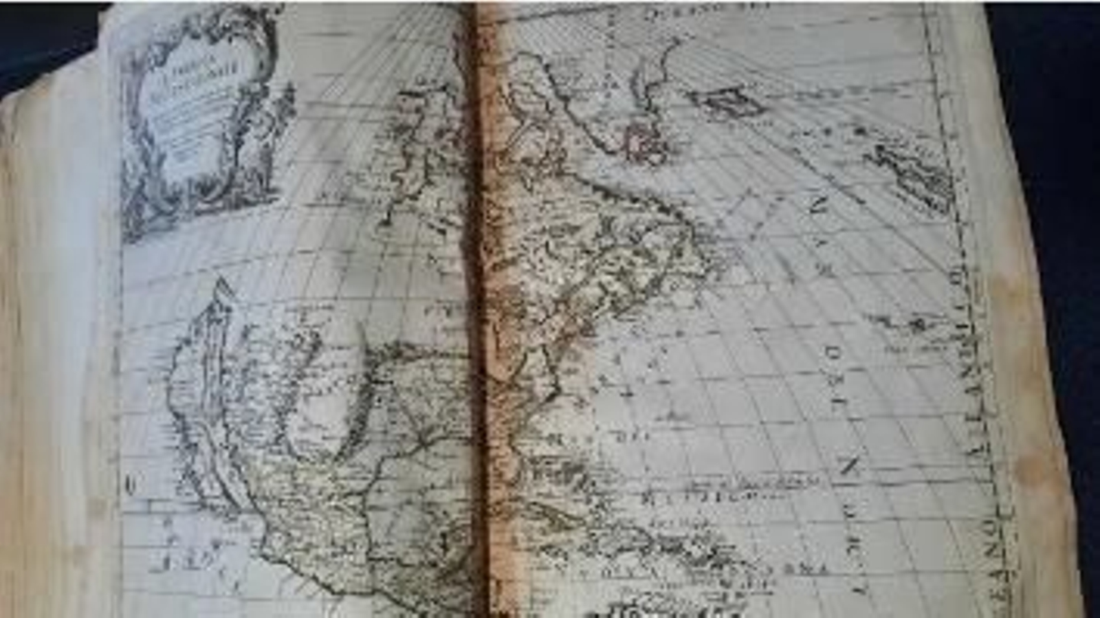 El atlas a subasta