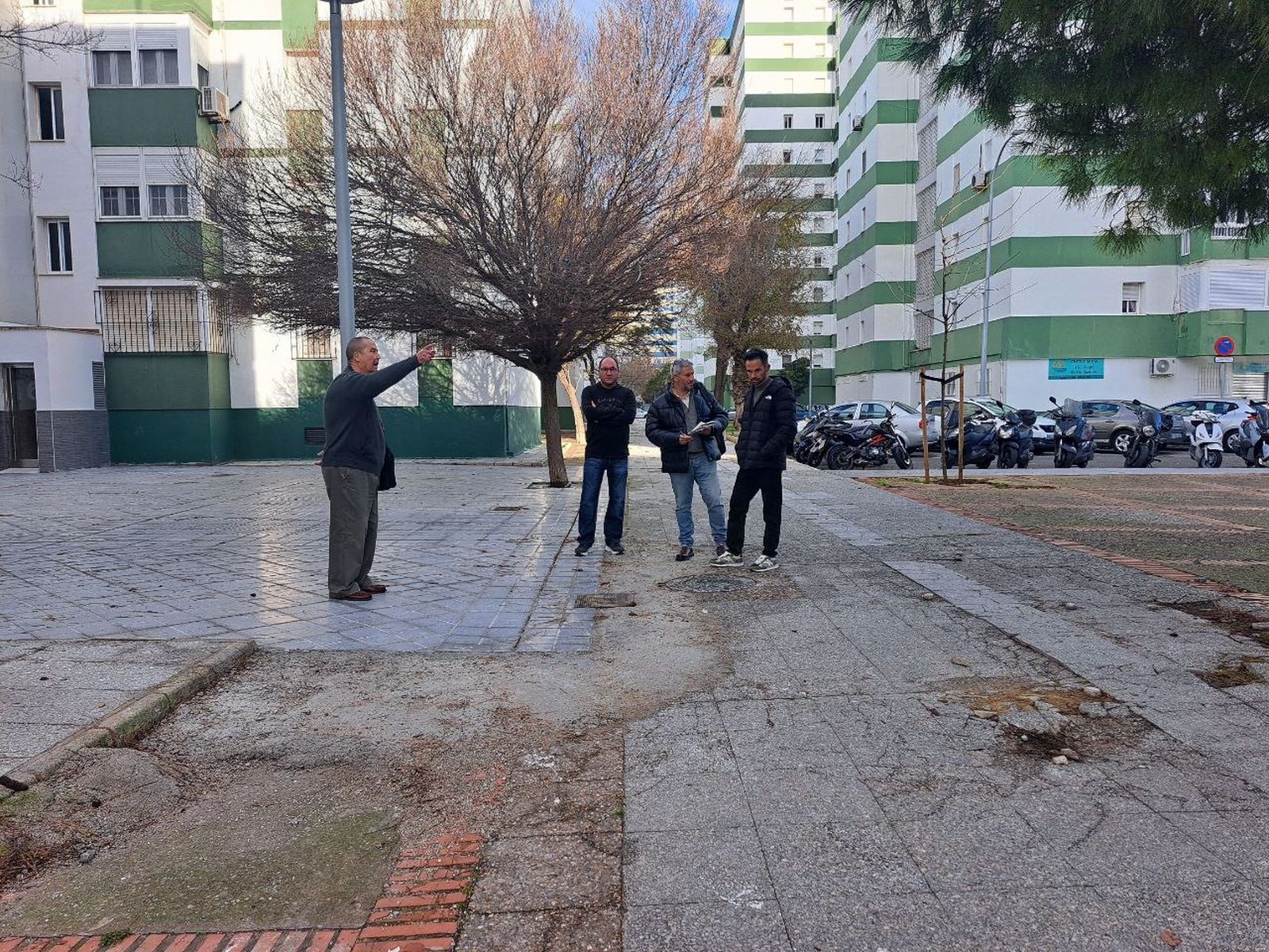 Estado del acerado en la zona.