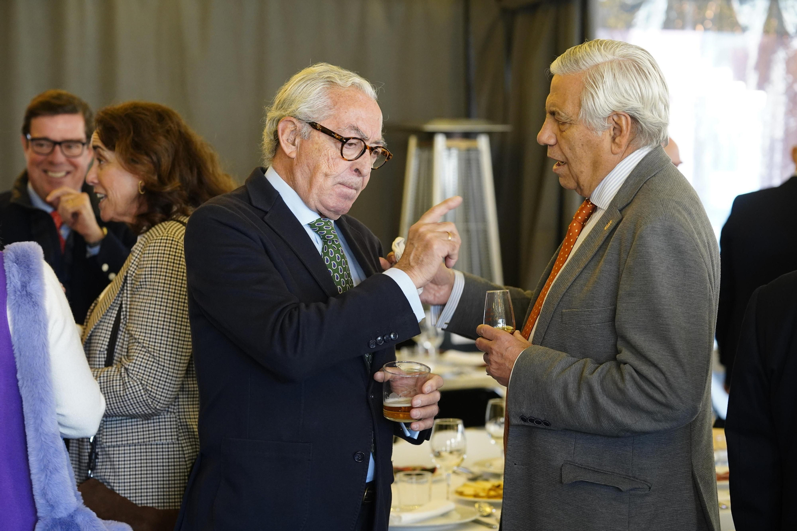 Homenaje a Luis Isasi en la berza navideña de los Jerezanos de la Diáspora Homenaje a Luis Isasi en la berza navideña de los Jerezanos de la Diáspora