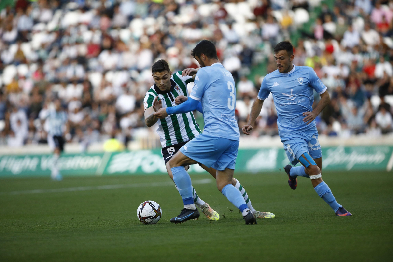 Las imágenes del triunfo del Córdoba CF ante el Villanovense