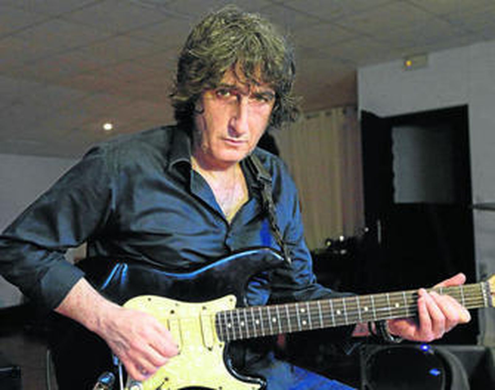 "Siempre he sido 'guitarrista de', pero ante todo tenía claro que era músico"