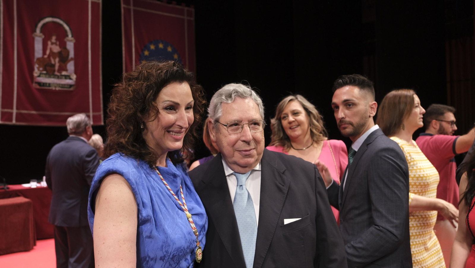 Imágenes de la constitución de la Corporación Municipal de almería, con María Vázquez como Alcaldesa