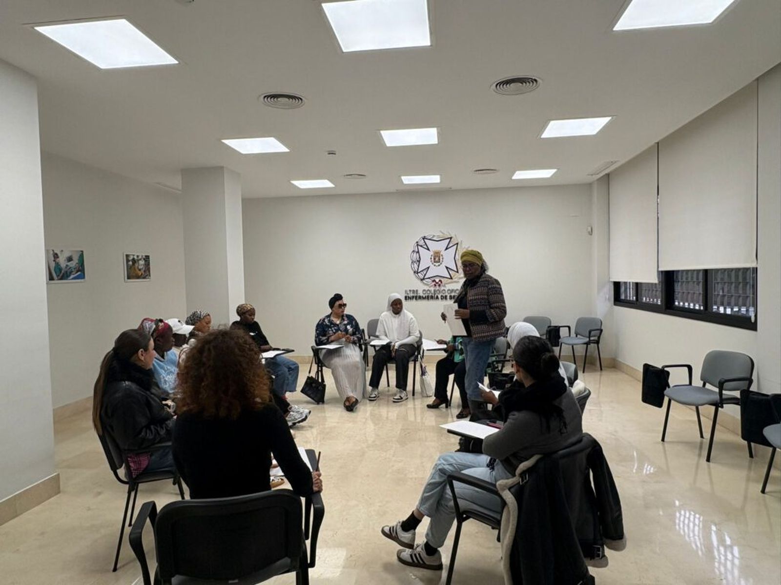Participantes en un taller formativo celebrado en el Colegio de Enfermería de Sevilla.