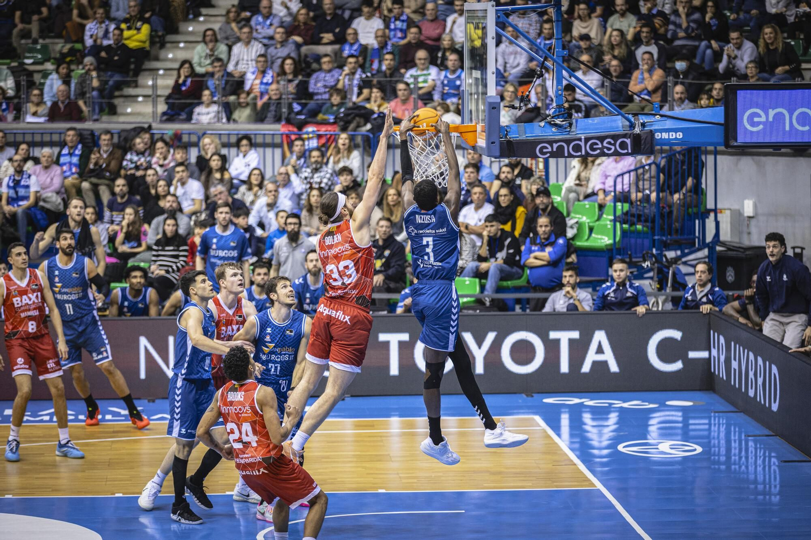 Francis Alonso se sale con 22 puntos ante un buen Melwin Pantzar; Nzosa cuenta para Fisac