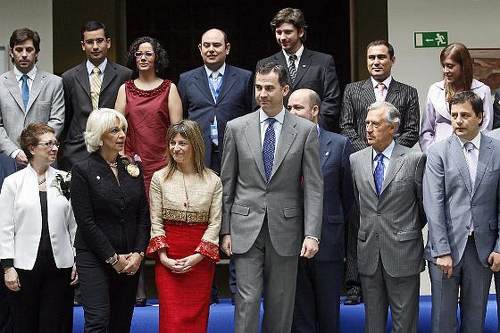 El acto de inauguración del Congreso Iberoamericano de Jóvenes Empresarios ha estado presidido por el Príncipe de Asturias, acompañado por la Ministra de Igualdad y la alcaldesa de Cádiz, entre otros

Foto: Joaquin Pino