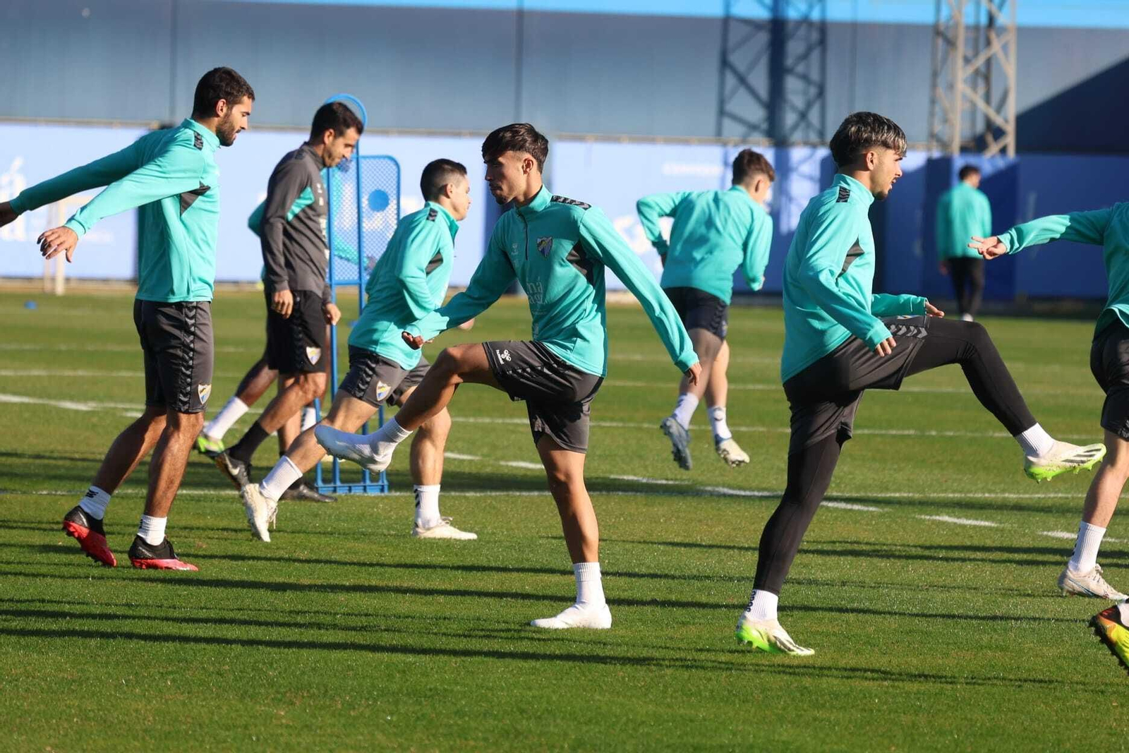 El Málaga CF regresa del parón con risas y una alegría