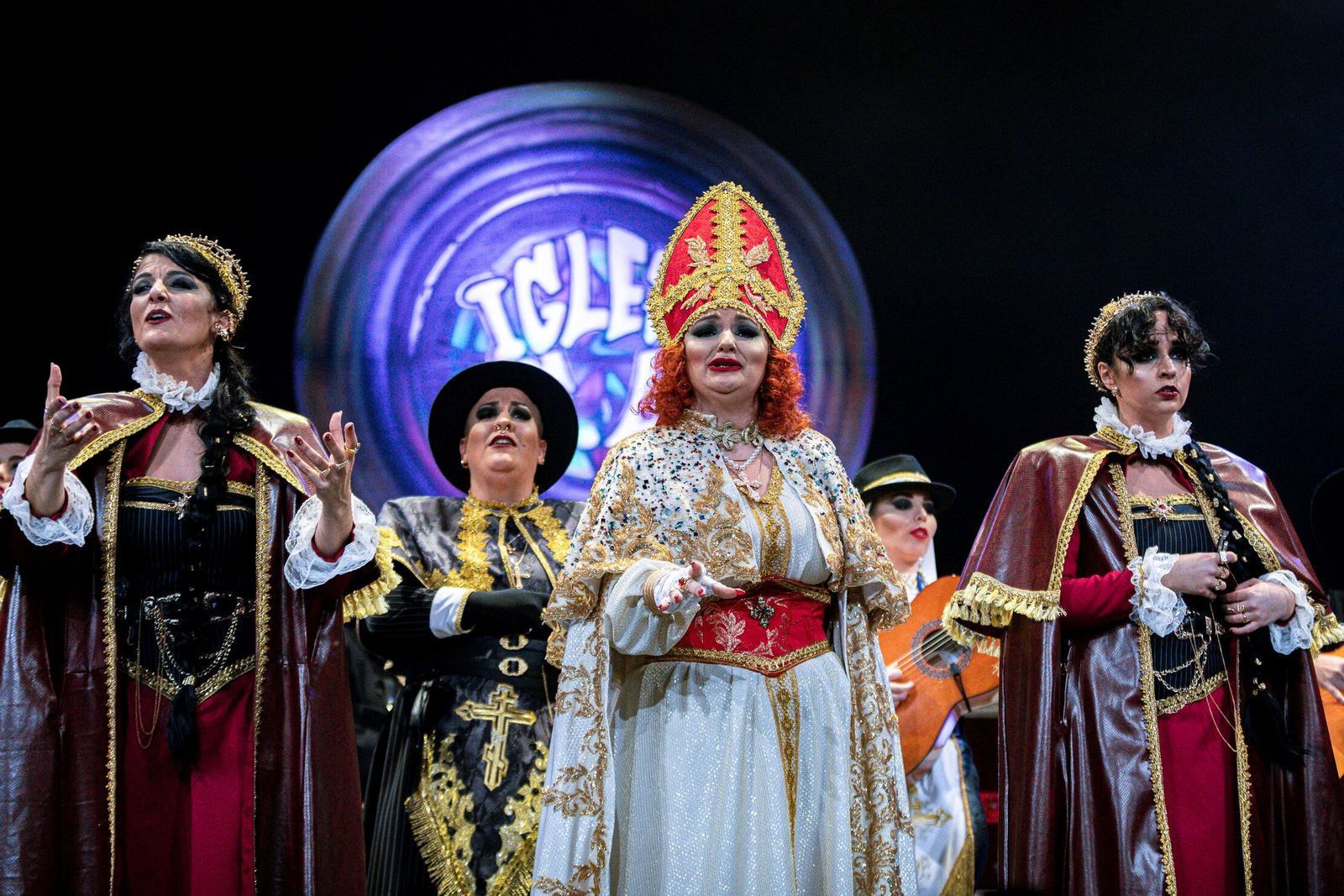 La comparsa de Marta Ortiz 'La camorra' es una de las participantes en la segunda sesión de cuartos.