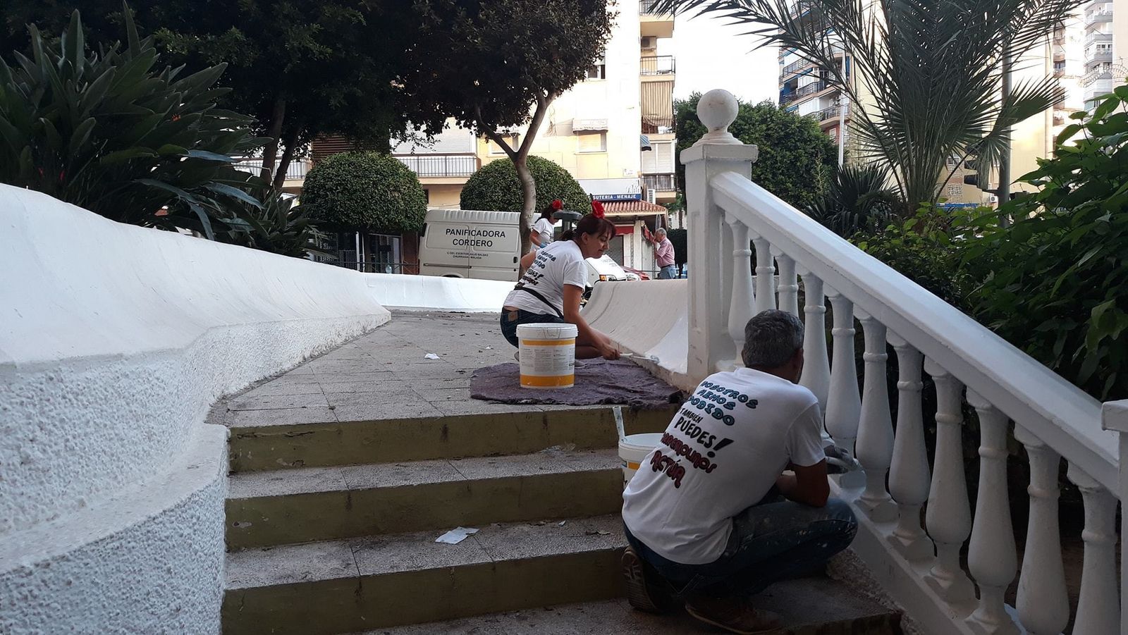 Vecinos de Torremolinos Actúa durante los últimos trabajos de mejora.