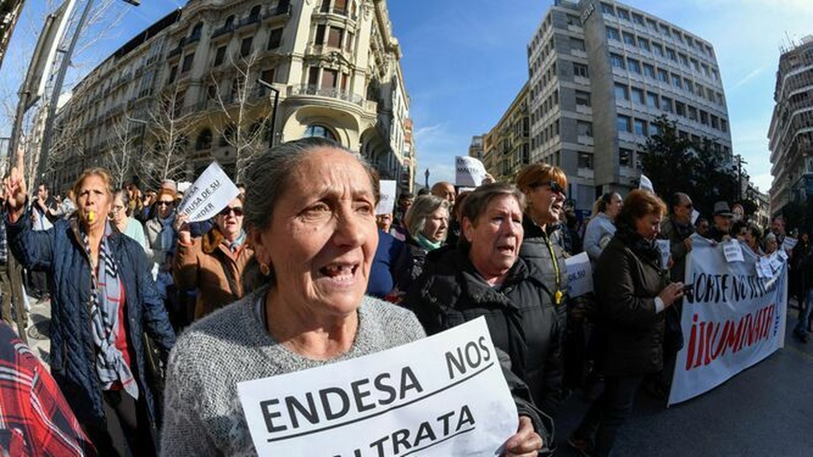 El PSOE de Granada pedirá al pleno seguir con la reclamación contra Endesa por los cortes de luz
