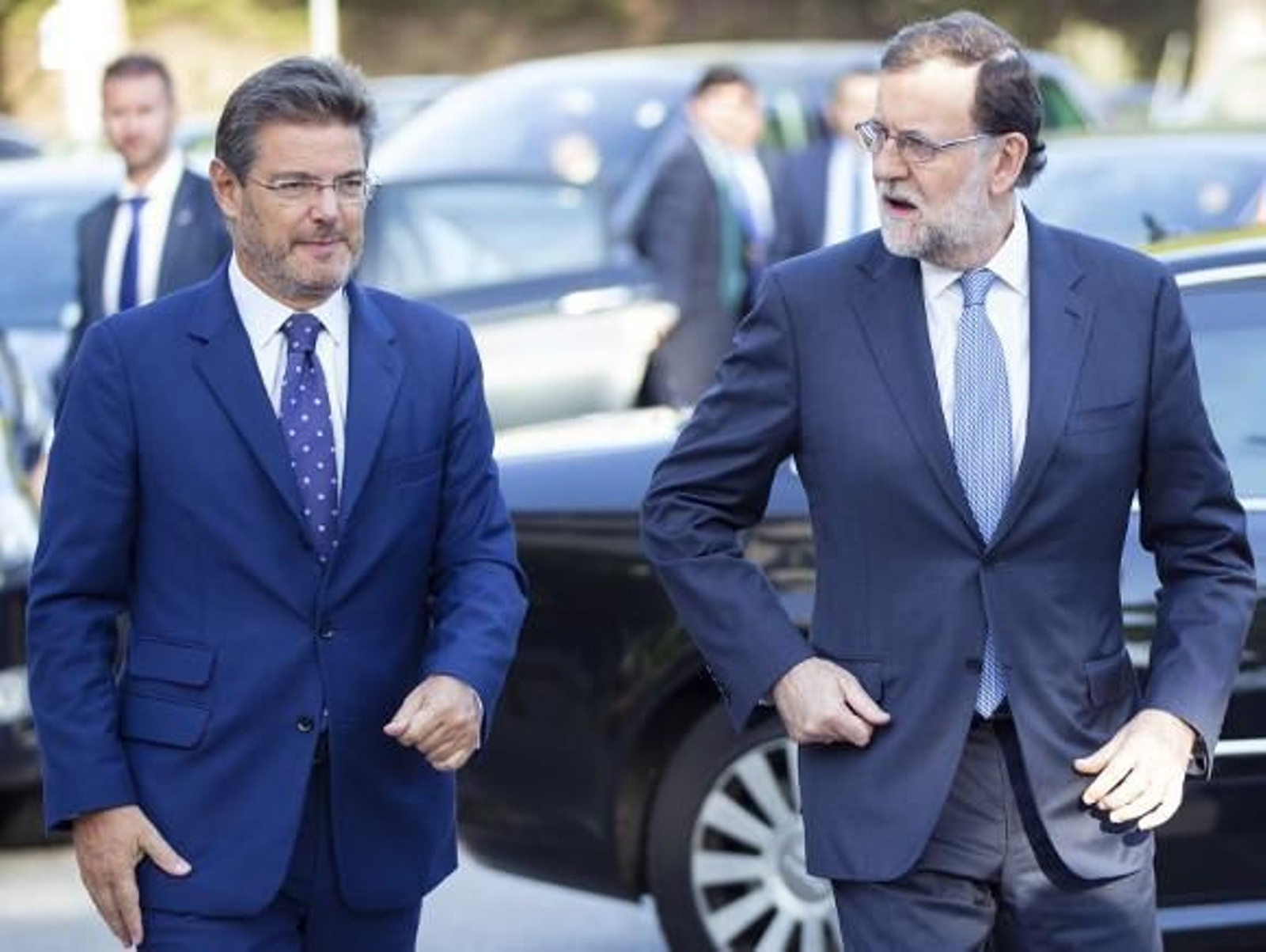 Rajoy facilita el viraje socialista a una abstención sin condiciones