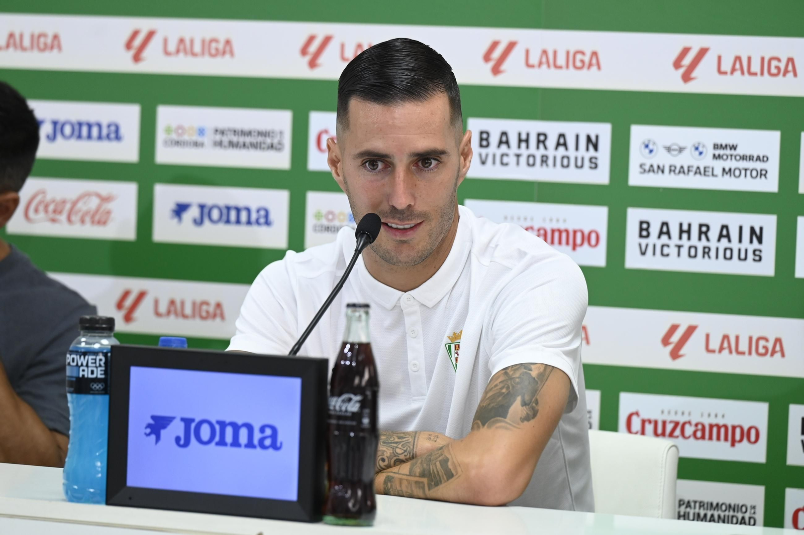 Las mejores fotos de la presentación de Sergi Guardiola y Dalisson como jugadores del Córdoba CF