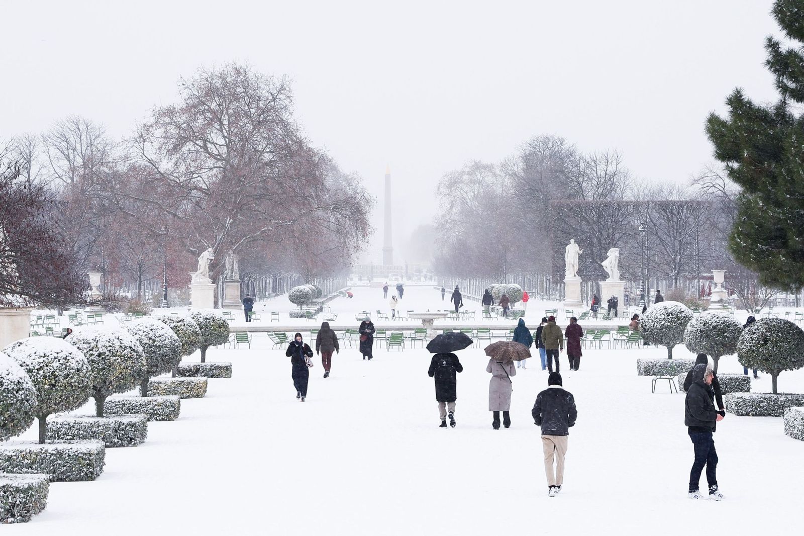 Las fotos del temporal de nieve en París