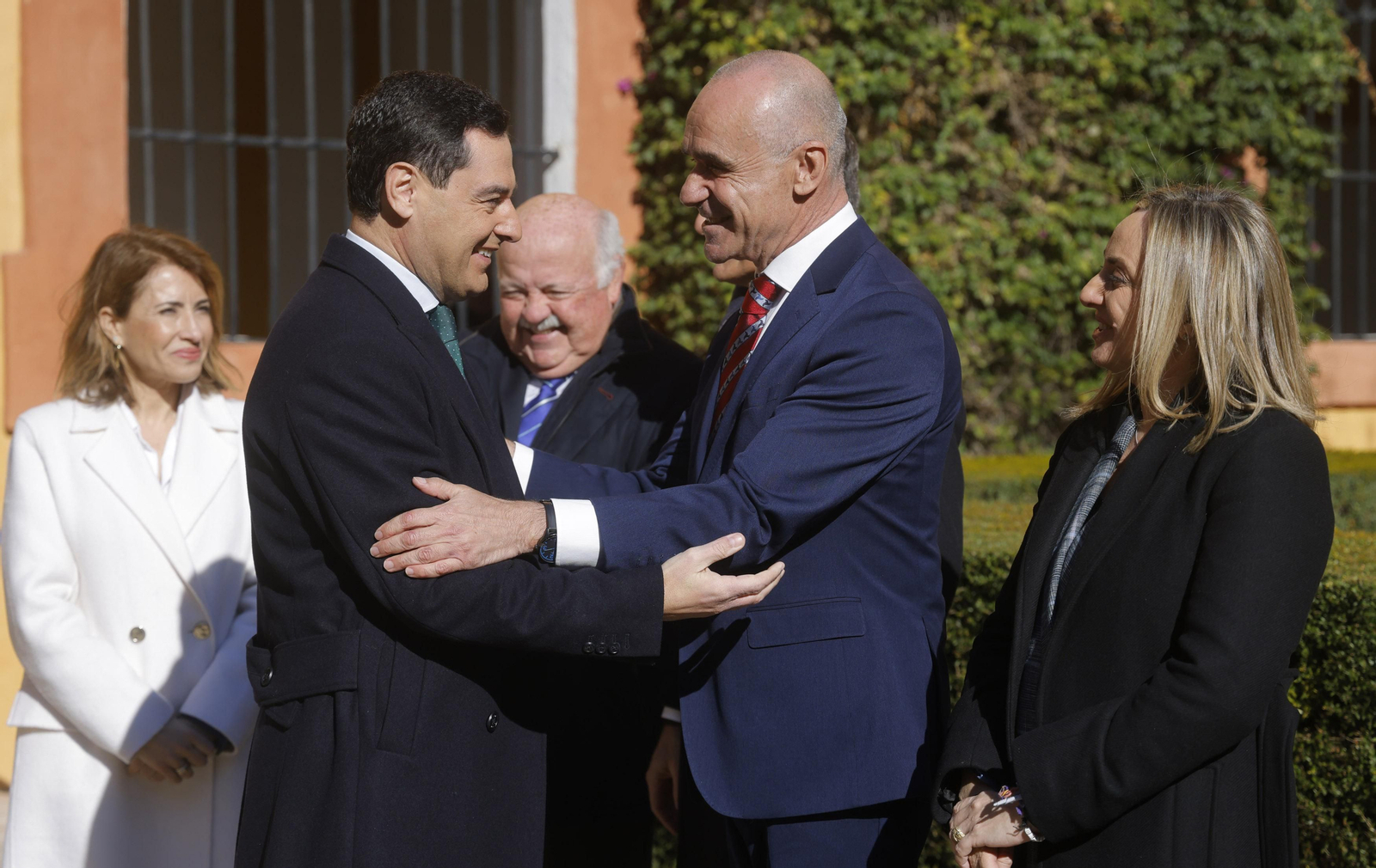 La firma histórica para construir la línea 3 del Metro de Sevilla, en imágenes