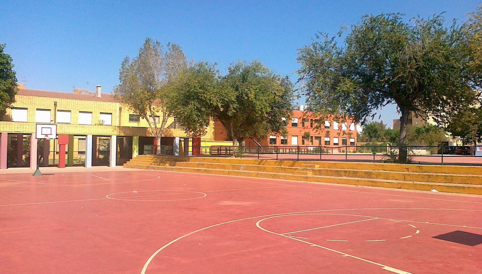 La Junta invierte 113.500 euros en mejorar el confort térmico del CEIP La Candelaria de Sevilla