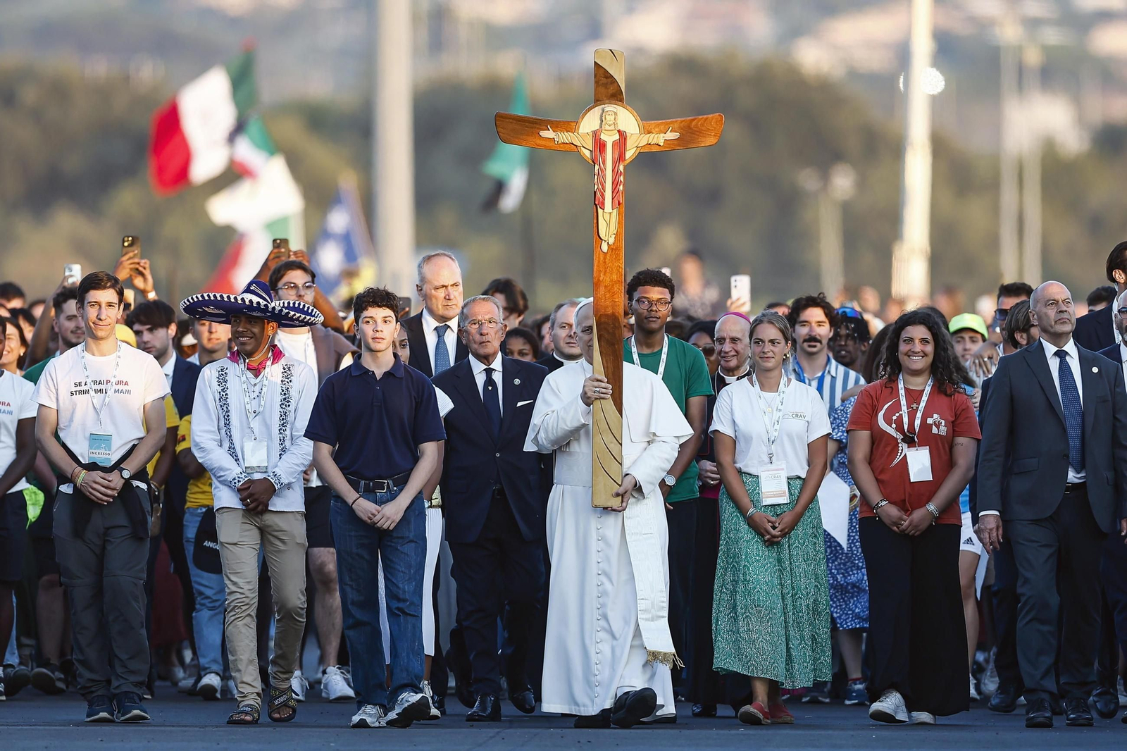 Pope Leo XIV celebrat (14131218).jpg