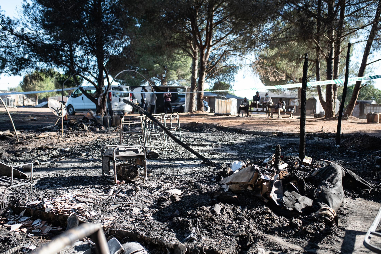 Imágenes del incendio en el poblado chabolista de Lucena del Puerto