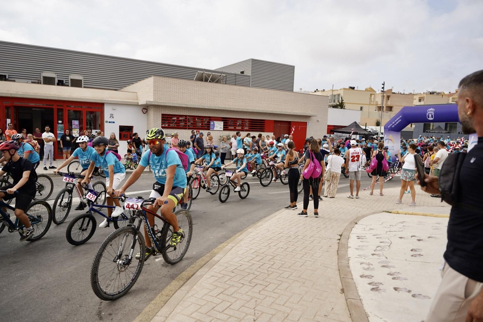 Así se ha vivido el multitudinario Día de la Bici en Huércal de Almería