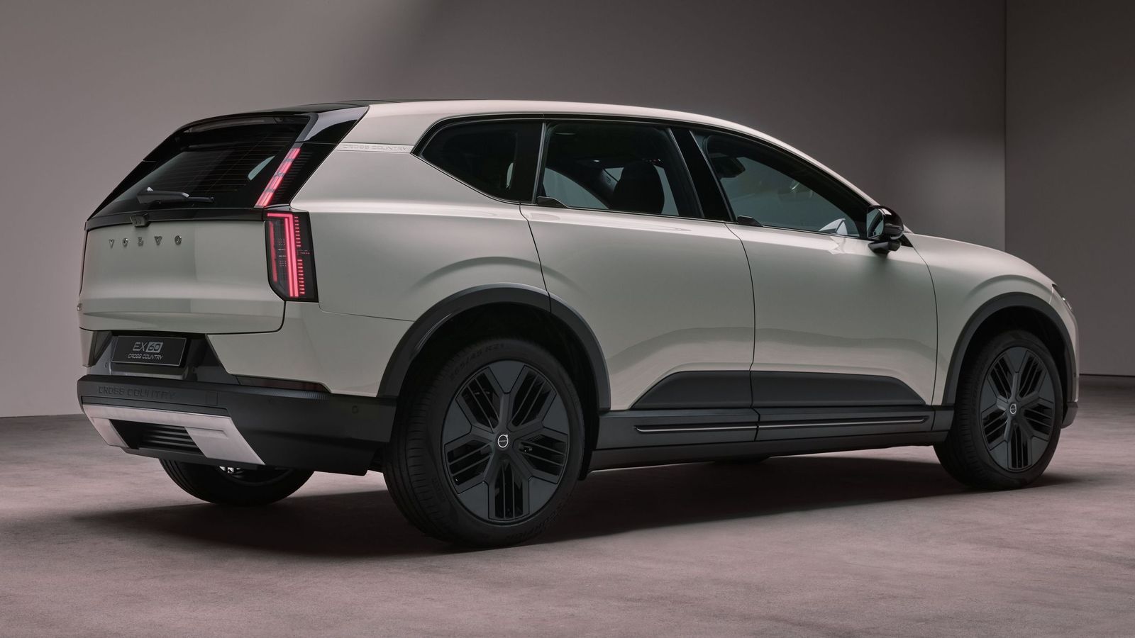 Habrá versiones Cross Country, adaptadas en mayor medida que el resto a la posibilidad de abandonar el asfalto.