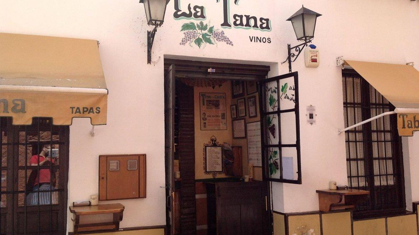 La Tana Vinos